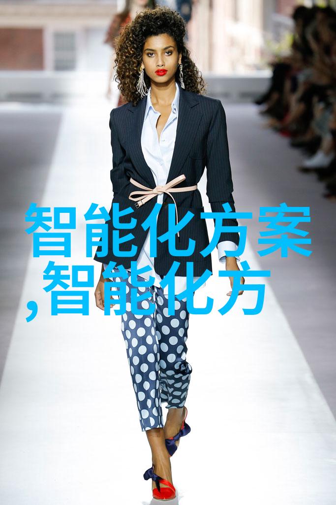 智能革命未来工厂里的机器人与求职者